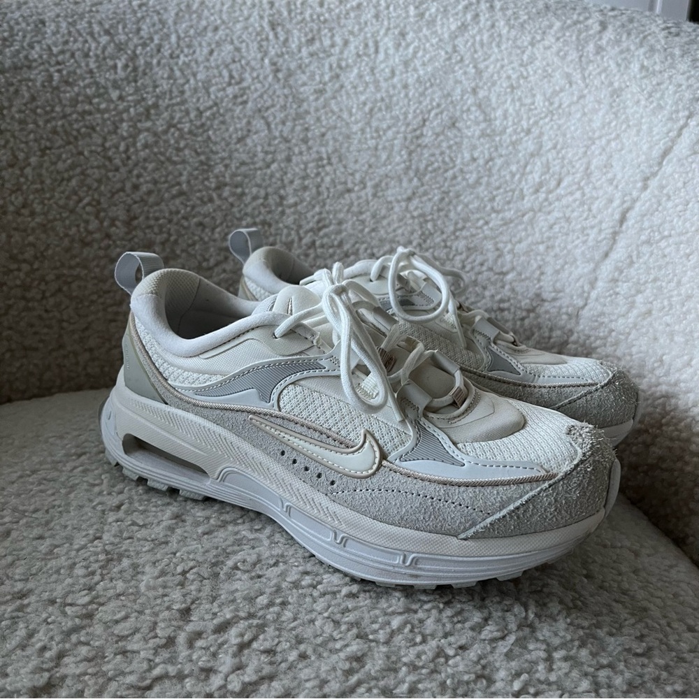 Nike Air Max Bliss LX ☁️